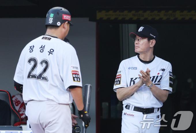 [사진] 이강철 감독 '바로 이거야'