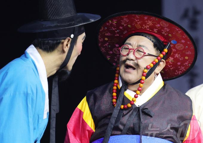 [사진] '뽀식이' 이용식, 변학도 변신
