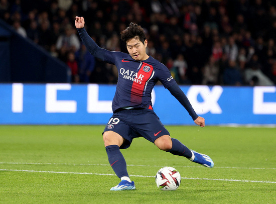 이강인이 PSG 팬들이 뽑은 8월 이달의 선수에 뽑혔다. / 사진=로이터 