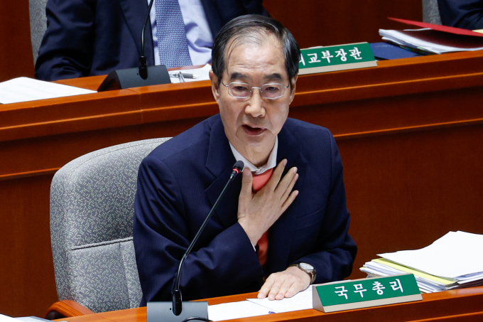 한덕수 국무총리가 의료 개혁에 대한 강한 의지를 표했다. 사진은 한 총리가 2일 서울 여의도 국회에서 열린 제418회국회(정기회) 제1차 예산결산특별위원회 전체회의에서 황정아 더불어민주당 의원 질의에 답하는 모습. /사진=뉴스1
