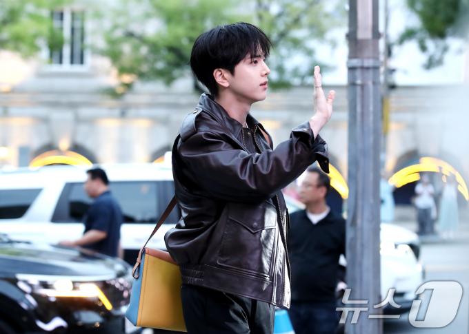 [사진] 더보이즈 영훈, 일상이 화보