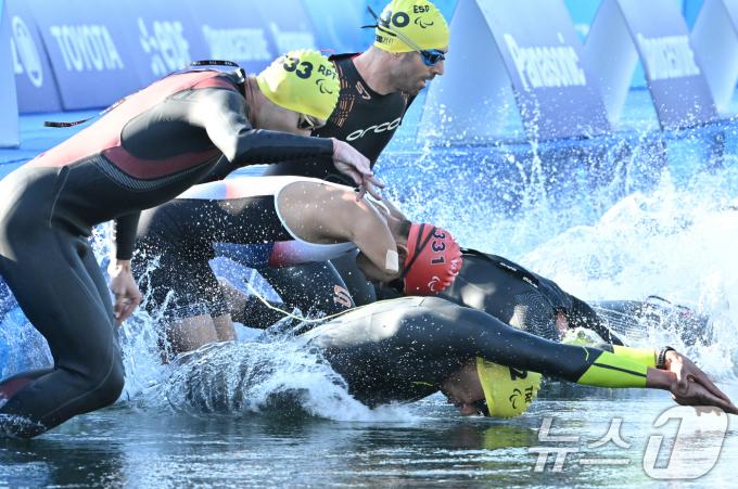 [사진] 센강에서 스타트하는 김황태