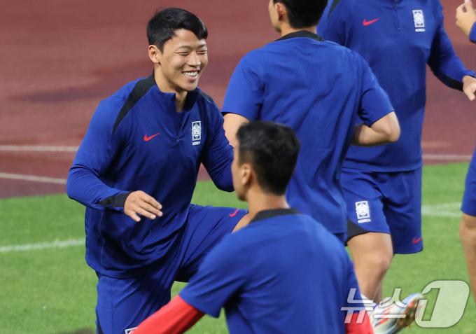 대한민국 축구 국가대표팀 황희찬이 3일 오후 경기 고양시 고양종합운동장에서 훈련을 하고 있다. 대표팀은 오는 5일 서울 상암월드컵경기장에서 팔레스타인과 2026 국제축구연맹(FIFA) 북중미 월드컵 3차 예선 1차전을 치른다. 2024.9.3/뉴스1 ⓒ News1 김도우 기자