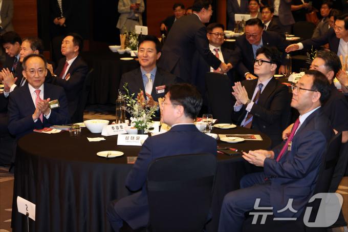 [사진] 손뼉치는 추경호·오세훈·한동훈