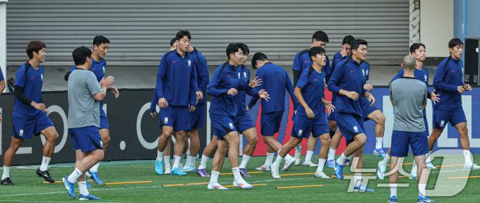 [사진] 축구대표팀 '홍명보호 첫 승을 위해'
