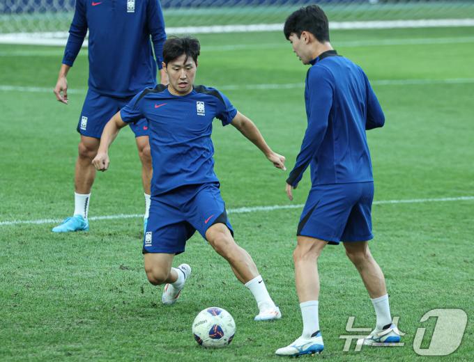 [사진] 이강인 '실전같이'