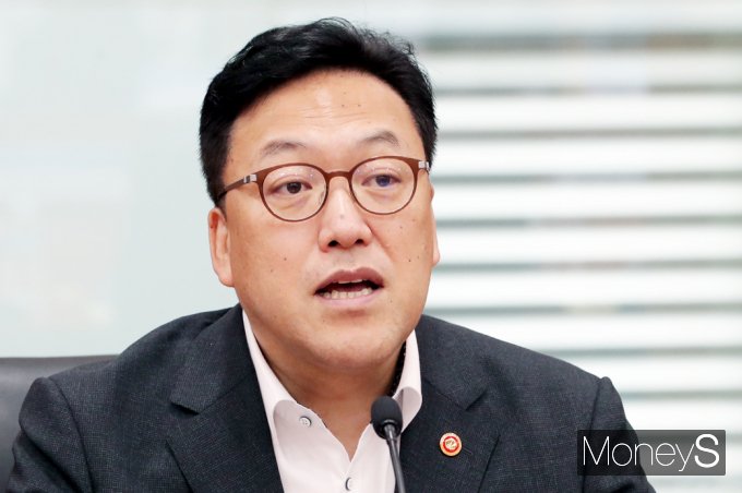 [머니S픽] 자산운용업 만난 김병환 