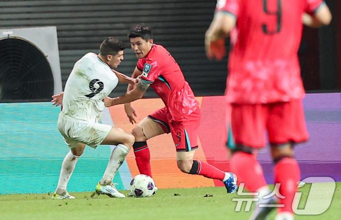 [사진] 김민재, 오늘도 철통수비