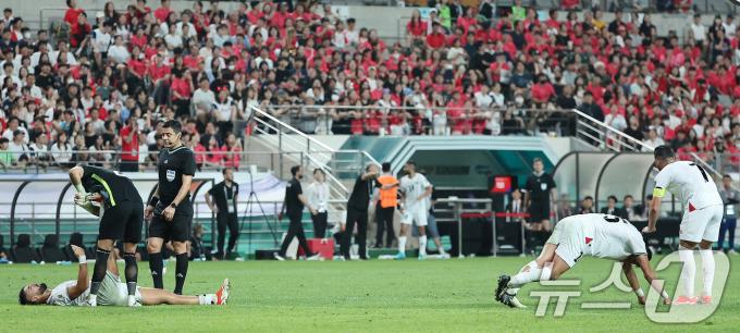 [사진] 잊을만 하면 나오는 '침대축구'