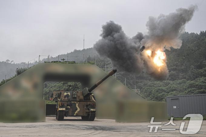 [사진] 백령도 및 연평도 해상사격훈련, 화력 과시하는 K9