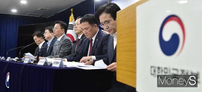 [머니S포토] 정부, 국민불안 해소 '전기차 화재 안전관리 대책' 발표