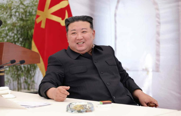 북한 IT 기술자들이 외국인 행세를 하며 일본에서 불법으로 벌어들인 외화가 북한 내 의류 조달 자금으로 사용되고 있다는 현지 보도가 나왔다. 사진은 김정은 북한 국무위원장의 모습. /사진=뉴스1(노동신문)
