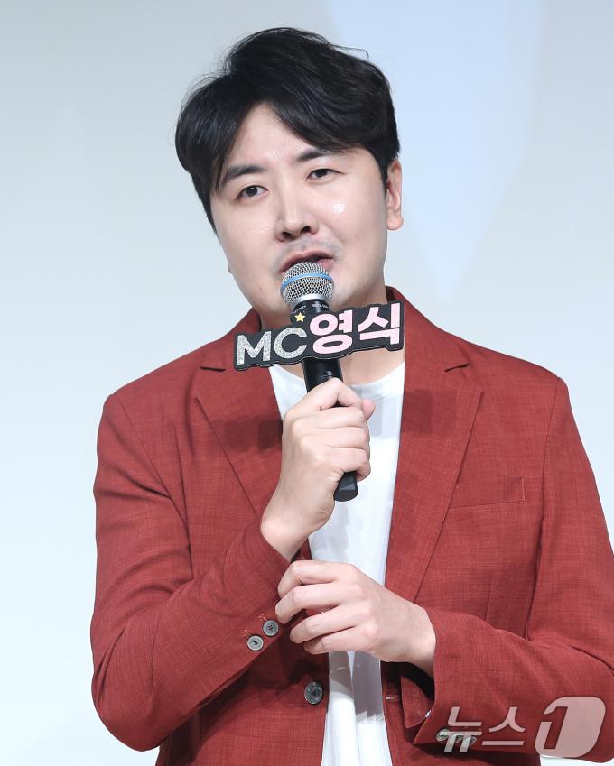 [사진] MC 영식, 클레오 쇼케이스 MC