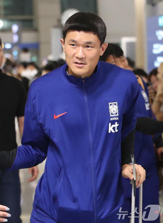 [사진] 오만으로 출국하는 김민재