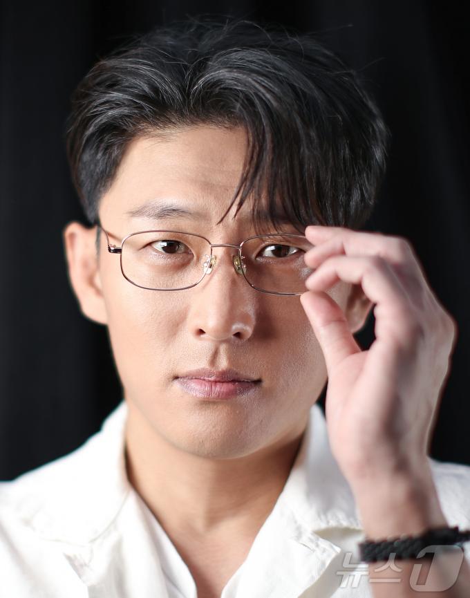 [사진] 고준, 엘리트 형사 노상철
