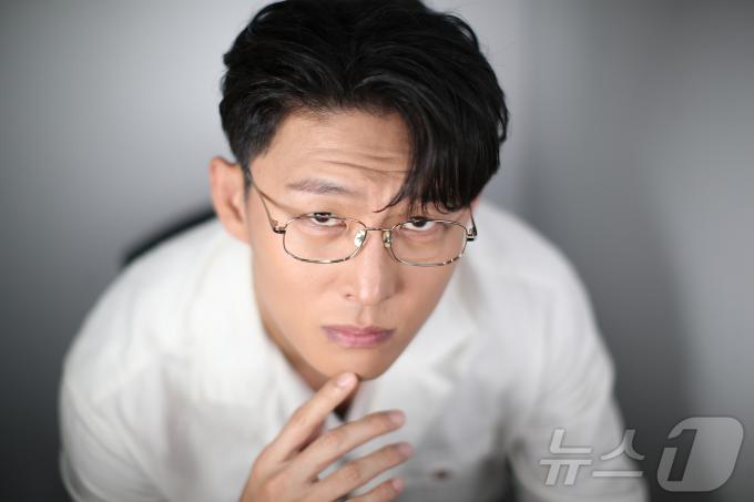 [사진] 고준, 엘리트 형사의 카리스마 눈빛
