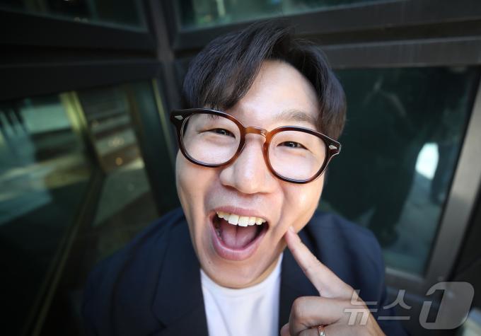 [사진] 정호철, 귀요미 볼 콕