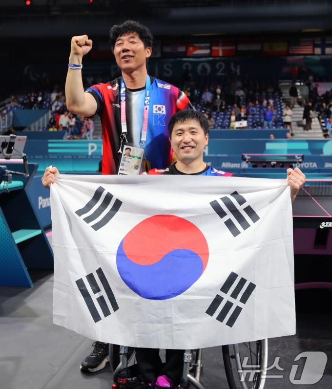 [사진] 탁구 김영건 금메달…패럴림픽 통산 5번째 정상