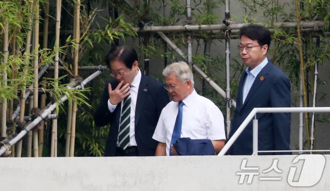 [뉴스1 PICK]이재명·문재인 