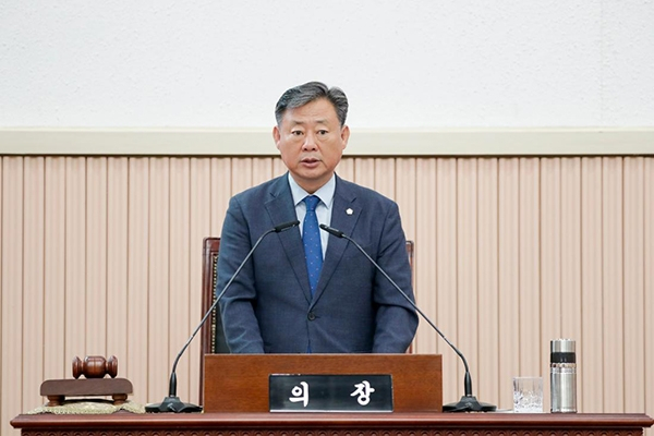 신동화 의장이 6일 긴급 입장문을 통해 제340회 구리시의회 임시회를 9일에 재개하고 9월 13일까지 3일간 연장할 것이라고 밝혔다. / 사진재공=구리시의회