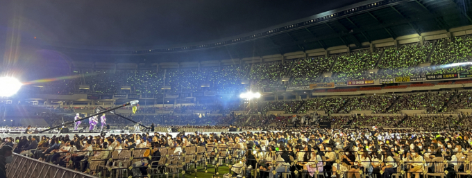 '제30회 드림콘서트'가 화려한 출연진 라인업을 공개했다. 사진은 '2022 드림콘서트'에 참석한 관객들이 환호하는 모습. /사진=머니투데이