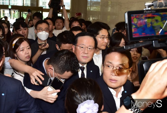[머니S포토] '부당대출 책임론' 조병규 우리 행장, 간담회 참석속에