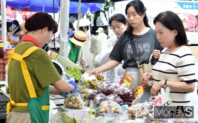 [머니S픽] 우수품질 농산물 동네에서 만나요… 강남, 추석맞이 장터 개장