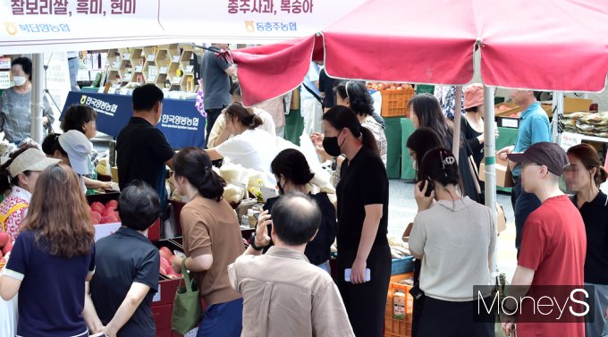 [머니S픽] 우수품질 농산물 동네에서 만나요… 강남, 추석맞이 장터 개장