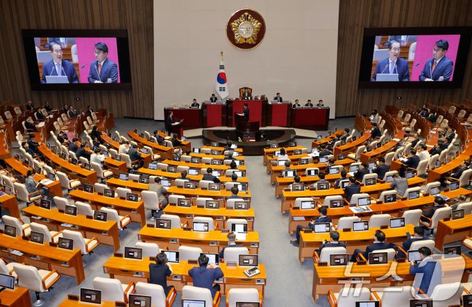 [사진] 외교·통일·안보 분야 대정부질문