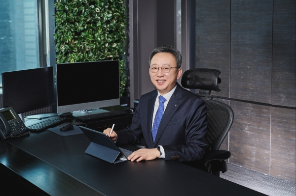 올해 말 임기가 끝나는 정상혁 신한은행장이 연임에 성공할지 관심이 쏠린다. 사진은 정상혁 신한은행장./사진=신한은행