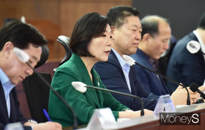 [머니S포토] 오영주 
