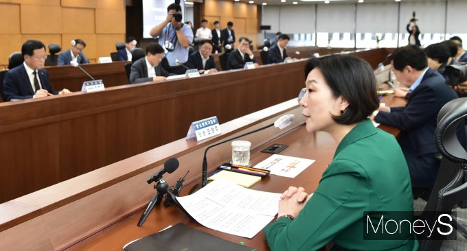 [머니S포토] 오영주 