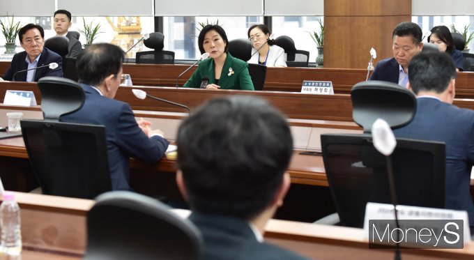 [머니S포토] 소상공인 금융 지원 등 협업 논의…'2024 금융지원위원회'
