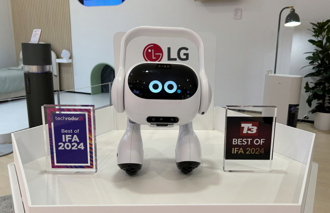LG전자가 6일부터 10일까지 독일 베를린에서 열린 유럽 최대 가전전시회 IFA 2024에서 선보인 ‘이동형 AI홈 허브(코드명: Q9)’ / 사진=LG전자