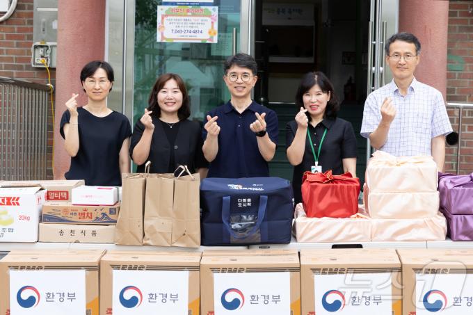 [사진] 추석 명절 맞아 사회복지시설 방문한 김완섭 장관