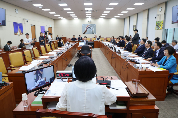 다음달 열리는 국정감사를 앞두고 네이버와 카카오의 국정감사 소환 여부에 이목이 쏠린다. 사진은 지난 13일 서울 여의도 국회에서 열린 과학기술정보방송통신위원회 전체회의가 진행되는 모습. /사진=뉴시스