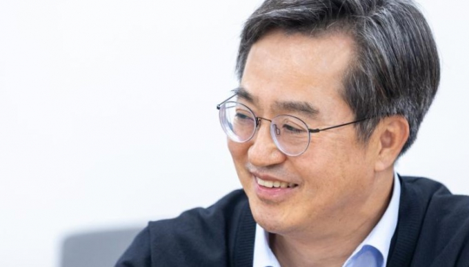 김동연 경기도지사가 8월 광역자치단체장(시도지사) 직무수행 평가에서 1위를 차지했다. 사진제공=경기도 