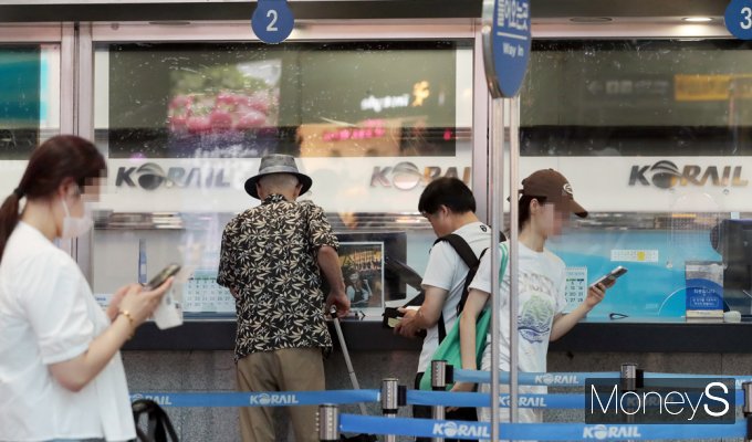[머니S포토] 마음은 이미 고향에…