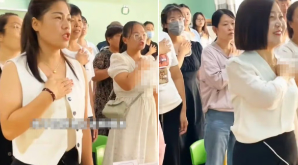 중국 한 유치원이 학부모가 무리한 부탁을 하지 않을 것을 다짐하는 선서를 시켰다. 사진은 중국 북부에 위치한 한린 유치원 입학식에서 학부모가 선서를 하는 모습. /사진=SCMP 캡처