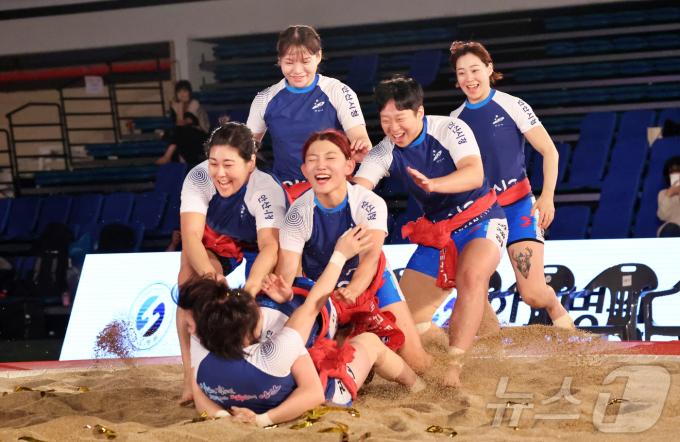 [사진] 우승이다