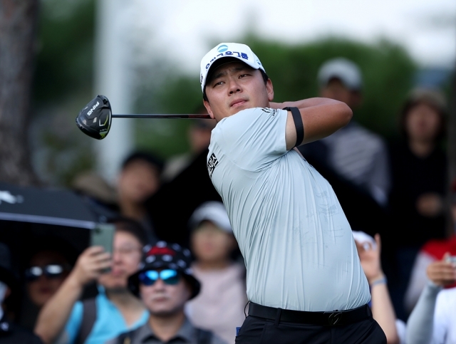KPGA 골프존 도레이 오픈 선두인 이정환(KPGA 제공)