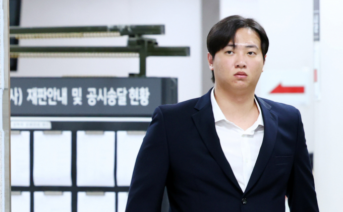  전 프로야구 선수 임혜동이 메이저리거 김하성과의 합의사항 위반으로 8억원 상당을 배상하라는 법원의 판결에 불복해 항소했다. 사진은 지난  7월 영장실질심사를 위해 법정으로 향하는 임씨. /사진=뉴시스