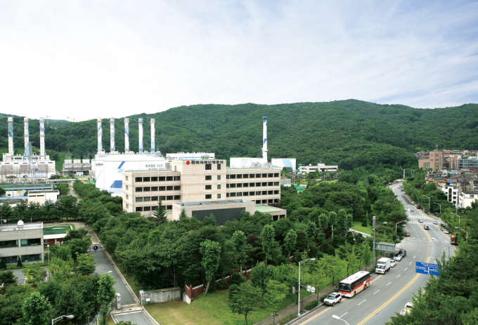  전 직원을 대상으로 진행한 한국지역난방공사 특강에서 부적절한 내용이 있었다는 사실이 드러났다. 한국지역난방공사 전경. /사진=뉴시스