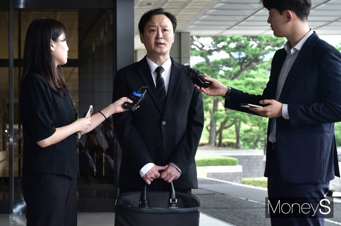 [머니S포토] 첫 檢 조사 '티몬' 류광진 