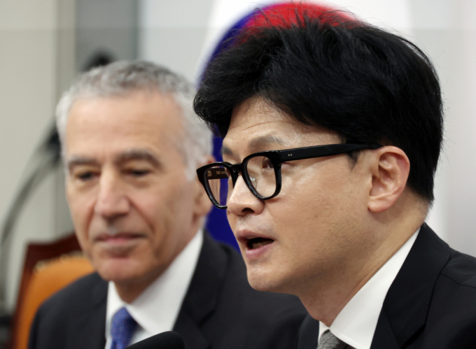 한동훈 국민의힘 대표가 밤 사이 전국에서 폭우가 잇따른 가운데 관계 당국에게 국민 피해 최소화를 당부했다./사진=뉴시스  /사진=고승민