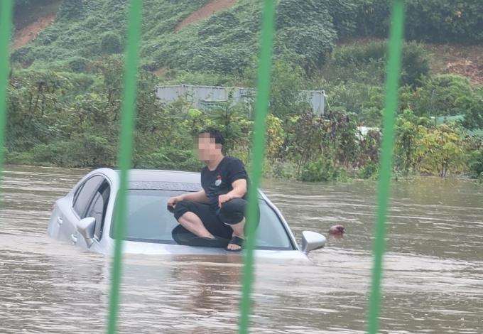 (온라인 커뮤니티 갈무리)