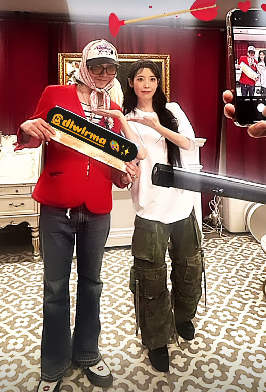 지드래곤과 아이유(지드래곤 SNS)