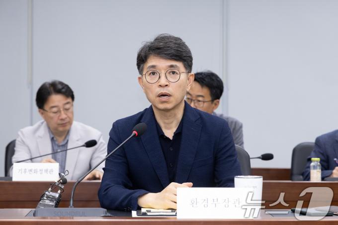 김완섭 환경부장관이 11일 정부세종청사에서 출입기자단과 간담회를 하고 있다. (환경부 제공) 2024.9.11/뉴스1