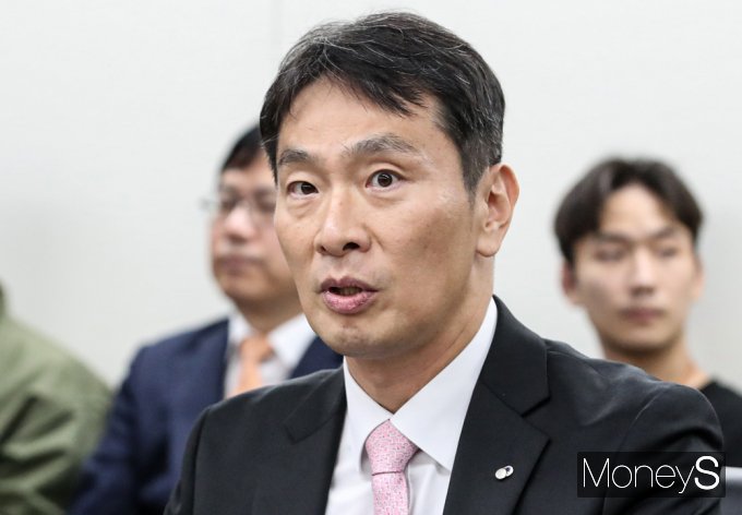 [머니S포토] 금감원 이복현 