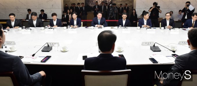 [머니S픽]  대한상의-국회 정무위원장 '지배구조·미래금융' 현안 논의